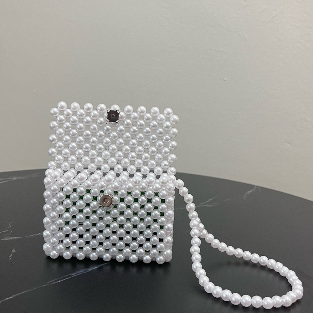 Elegant Pearl Beaded Cardholder